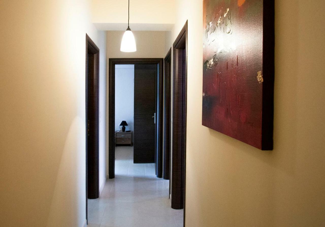 Elena & Pelagia Luxury Apartment 레팀노 외부 사진